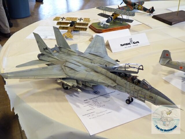 1/32 scale F14 Tomcat