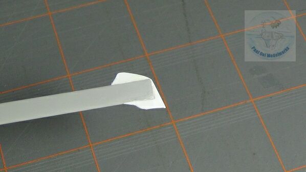 Rotor blade tip with modified edge sections