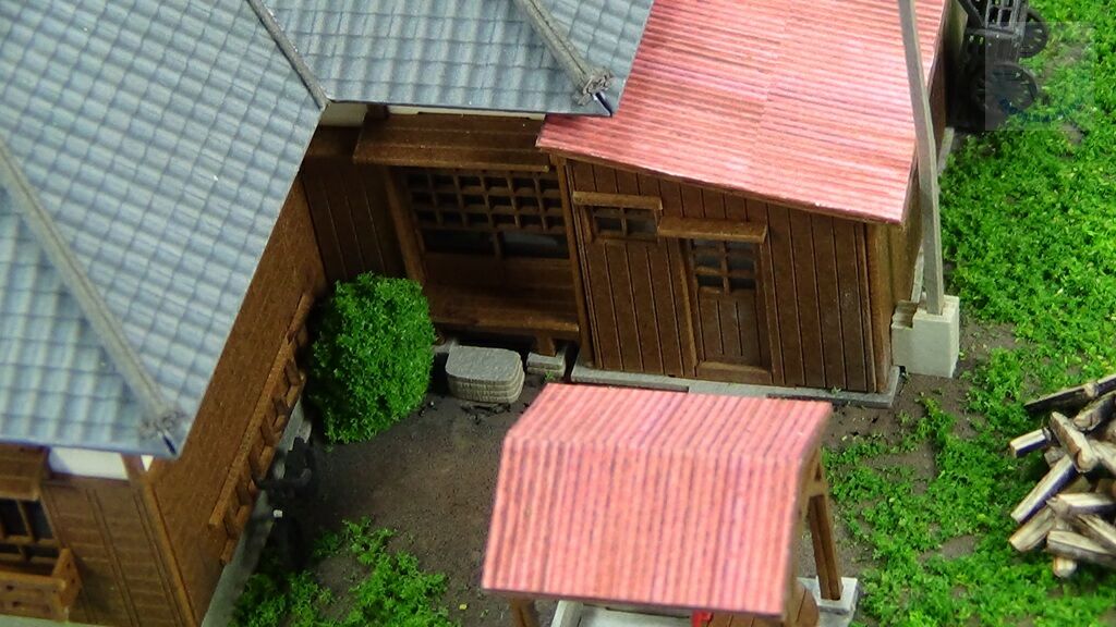 Rear entrance to kitchen and bath