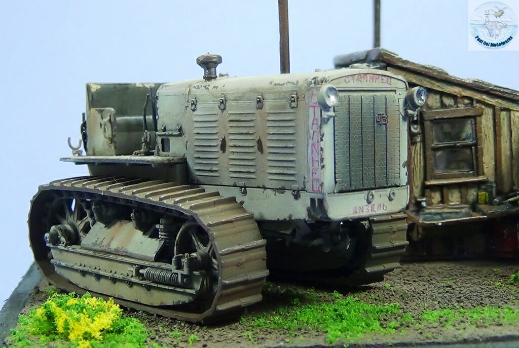E.T.モデル E35-193 1/35 ロシア ChTZ S-65 トラクター キャブ